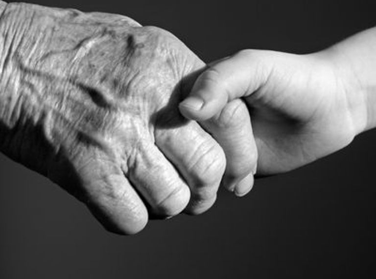 2025 TSPR 86: Abuelos llamados a responder cuando fallece uno de los padres
